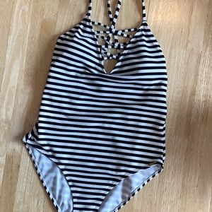Stylish One piece swim suit, Size Large, like new condition